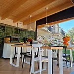 Elle Ecoholiday לינה וארוחת בוקר מאלצ'סינה