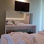 Elle Ecoholiday לינה וארוחת בוקר