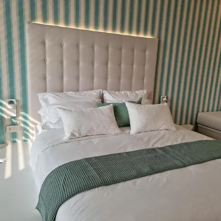 Elle Ecoholiday 4* 말세진느