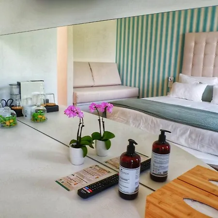 Elle Ecoholiday