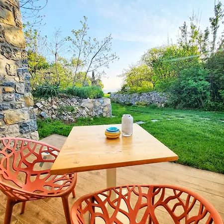 Panzió Elle Ecoholiday