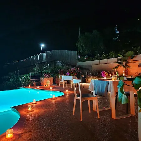 Alojamento de Acomodação e Pequeno-almoço Elle Ecoholiday