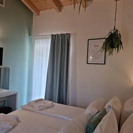 Elle Ecoholiday Malcesine