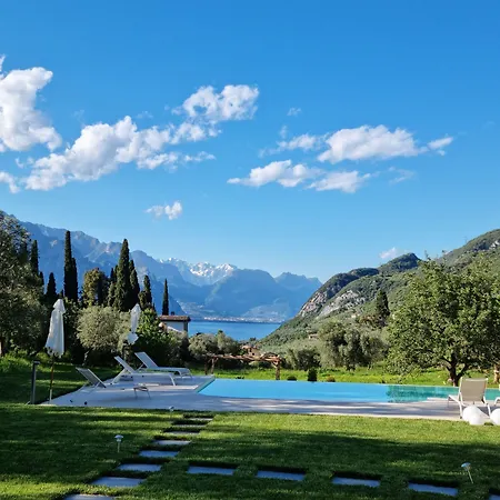 Elle Ecoholiday 4* Malcesine