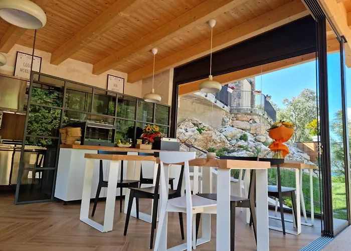 Elle Ecoholiday Bed & Breakfast Malcesine