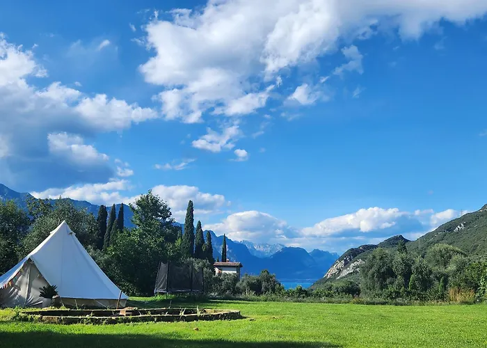 Elle Ecoholiday Bed & Breakfast 4*