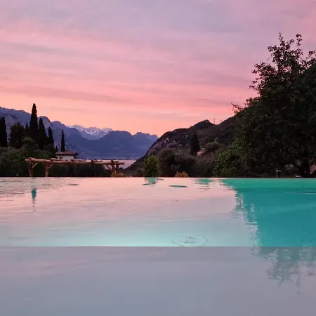 Elle Ecoholiday 4*