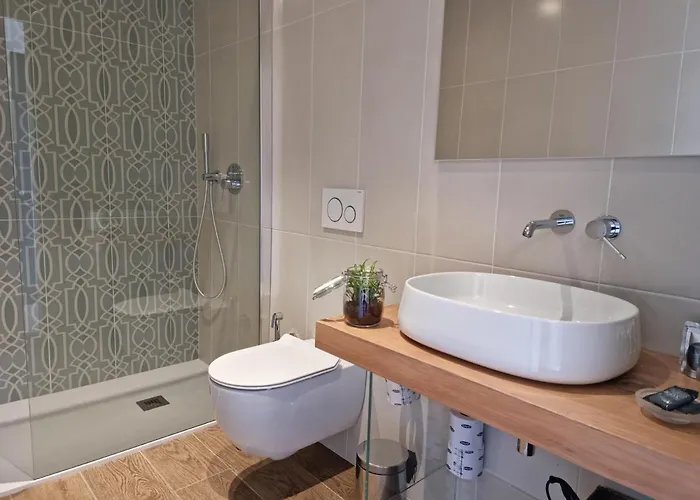 Elle Ecoholiday Bed and breakfast 4*