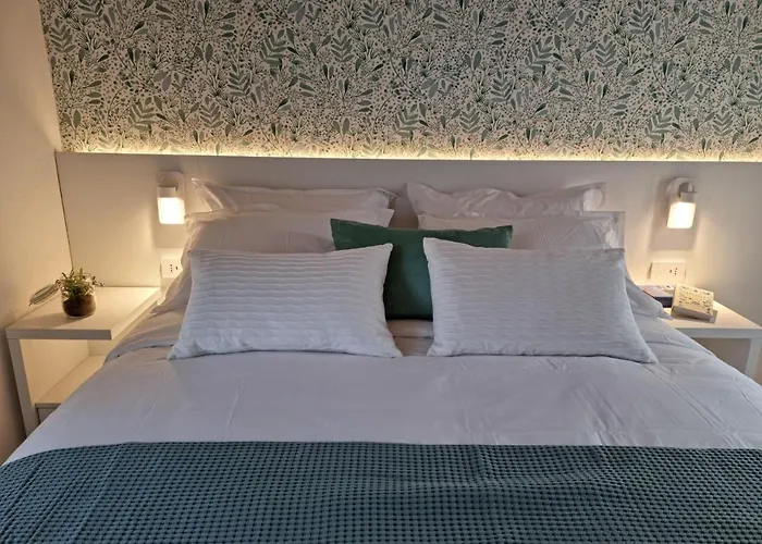 Elle Ecoholiday Bed and breakfast 4*